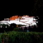 voyage tibet lhassa dalai lama palais du Potala Dalai Lama Visite de Tsomi Ling Monastère Drepung Gyantse lac Yamdrok Yamdrok-Tso Shigatse monastère Pelkor Chode Prince de Gyantse Rabten Kunsang l’école Sakyapa du bouddhisme tibétain vallée du Brahmapoutre clement philippon photographe